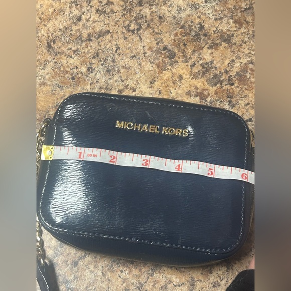 GUC Michael Kors Dark Blue Crossbody Bag with Gold Accents - Picture 5 of 6